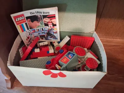 VINTAGE BLOCK LEGOS