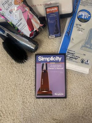 SIMPLICITY SYMMETRY VACUUM CLEANER WITH ACCESSORIES