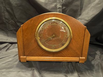VINTAGE SETH THOMAS ELECTRIC CLOCK