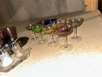 MINIATURES GROUPING OF VINTAGE DISHES