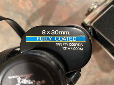 TASCO ZIP 2004 BINOCULARS WITH CASE AND ACCESSORIES