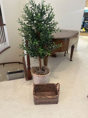 FAUX FICUS TREE AND ACCENTING WICKER BASKET