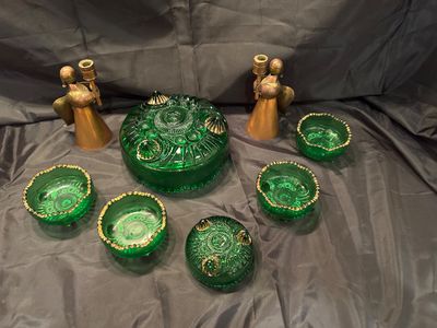 EMERALD GREEN EAPG 19th CENTURY RIVERSIDE GLASS CHOOSING CLAW PATTERN