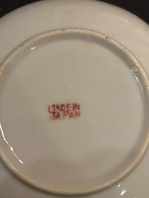 VINTAGE CHILDREN’S TEA SET
