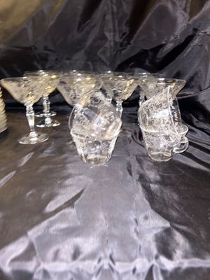 LARGE SET OF VINTAGE FOSTORIA NAVERRE PATTERN DEPRESSION GLASS