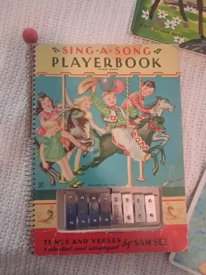 WALT DISNEY PRODUCTION MICKEY MOUSE PUZZLE, SING A LONG MUSIC BOOK
