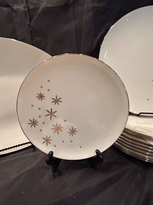 LENOX ALARIS DINNERWARE SET