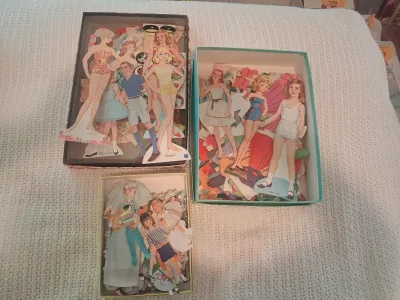 BOY & GIRL PAPER DOLLS WITH CLOTHES AND ACCESSORIES