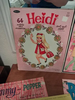 BUFFY, HEIDI, BARBIE PAPERDOLLS! WHAT A SMALL WORLD!