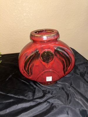 PIER 1 CERAMIC VASES AND ARTIFICIAL FLORAL ARRANGEMENT