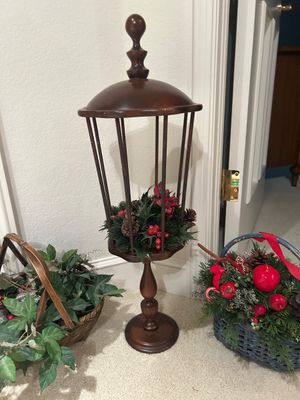 CHRISTMAS DECOR