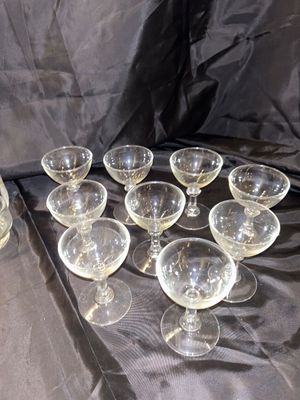 THICK GLASS PEDESTAL PUNCH BOWL WITH GLASS LADEL AND CRYSTAL STEMED GLASSES AND PUNCH BOWL GLASSES