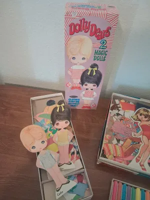 DOLLY DEARS, AND THE MODS PAPER DOLLS WITH CLOTHES