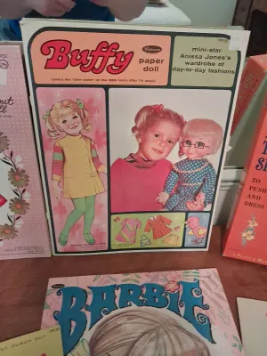 BUFFY, HEIDI, BARBIE PAPERDOLLS! WHAT A SMALL WORLD!