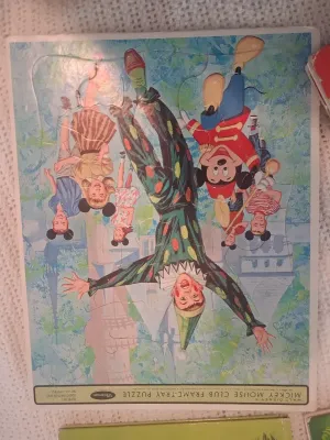 WALT DISNEY PRODUCTION MICKEY MOUSE PUZZLE, SING A LONG MUSIC BOOK
