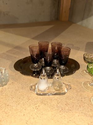 MINIATURES GROUPING OF VINTAGE DISHES