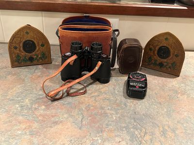 MAYFLOWER BINOCULARS & GE LIGHT METER WITH CASES