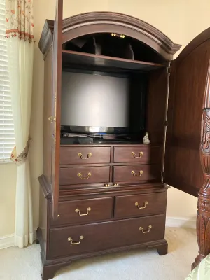 Henkel Harris Entertainment Armoire