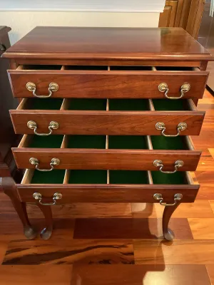 (A) Vintage Queen Ann Style 4 Drawer Cherry Wood Silver Chest