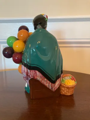 Porcelain Royal Doulton " The Old Balloon Seller"