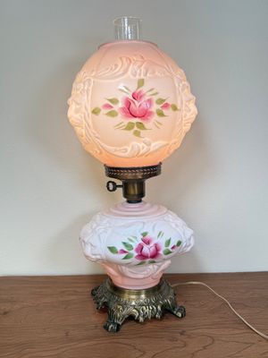 LOT 14F: 1940s Gone with the Wind Style Victorian Pink & White Floral Parlor Lamp
