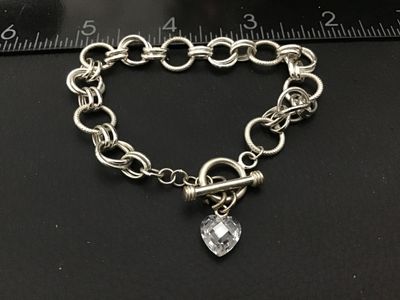 Crystal Heart Toogle Bracelet