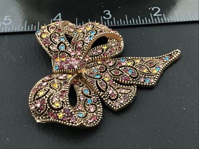 Rhinestone Ribbon Fashion Brooch