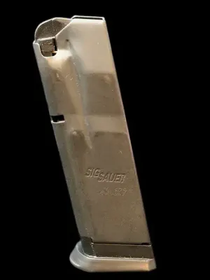 LH-121-FA2 - SIG Sauer .40 S&W/.357 SIG Magazine – Exact Model Unknown