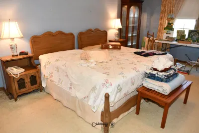 07 bedroom a 81