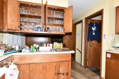 05 kitchen 6