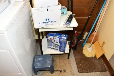 12 laundry room 33