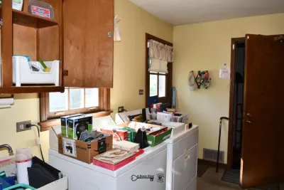 12 laundry room 77
