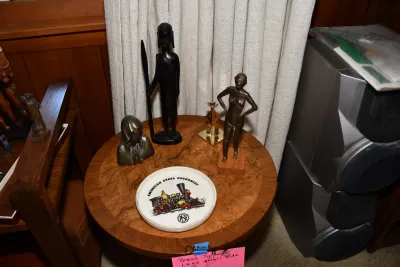 04 family room 150