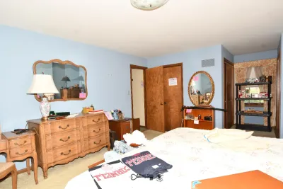 07 bedroom a 6