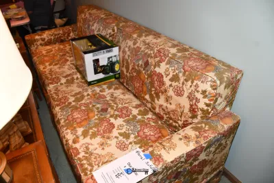 02 living room 212