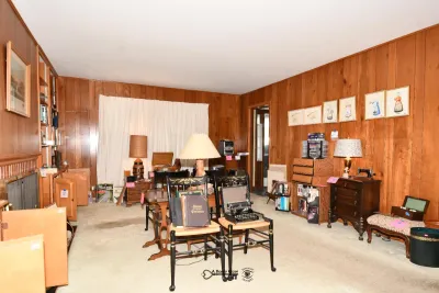 04 family room 4