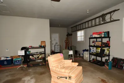 13 garage 6