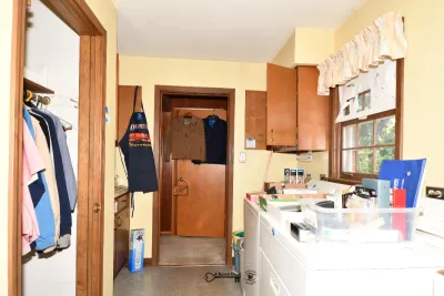 12 laundry room 8