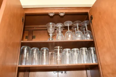 05 kitchen 107