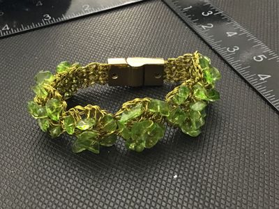 Woven Gold-Tone Wire and Green Stone Chip Bracelet