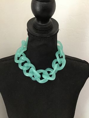 Designer Pono Made in Italy Mint Green Resin Link Necklace