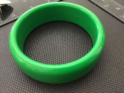 Vintage Green Bakelite/ or Type Bangle Bracelet