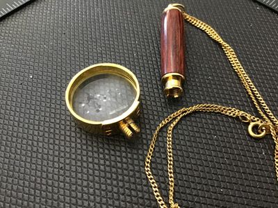 Vintage Magnifying Glass Pendant Necklace with Wood Handle