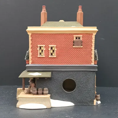 LOT 165: Department 56 The Horse and Hounds Pub, Alpine Villagers and Harvest Time