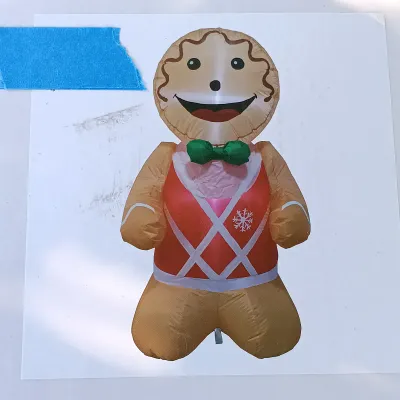 LOT 115: Inflatable 8ft Christmas Tree with Inflatable Gingerbread Men
