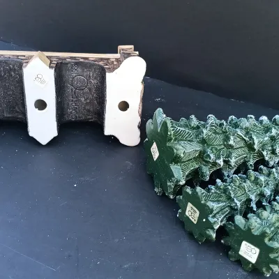 LOT 133: Department 56 Holiday Coach, Stone Train Tressel, Pencil Pines and Flexible Sisal Hedge