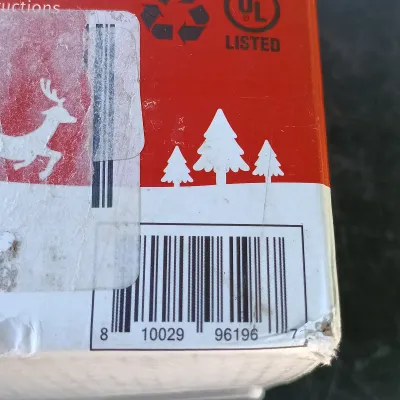 LOT 118: Inflatable 8ft Christmas Tree with Inflatable Christmas Castle