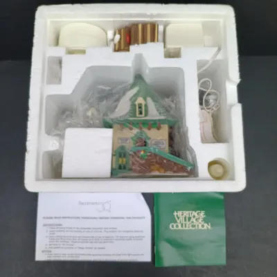 LOT 169: Department 56 Limited Edition 1998 Elsie's Gingerbread Shop
