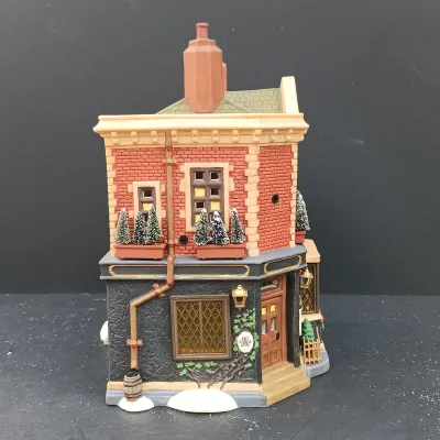 LOT 165: Department 56 The Horse and Hounds Pub, Alpine Villagers and Harvest Time