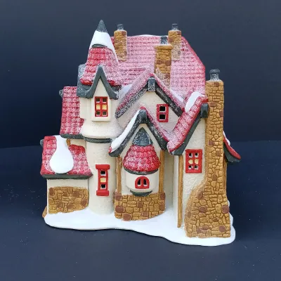 LOT 121: Department 56 North Pole Series Post Office, Santa's Workshop and Reindeer Barn
